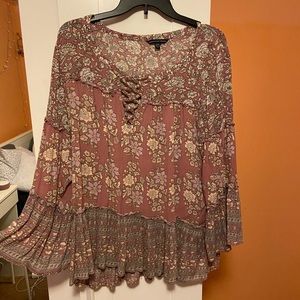Floral american eagle blouse